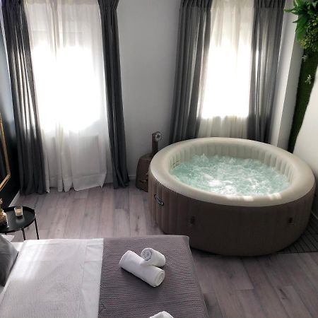 Apartment Zagreb Jacuzzi ภายนอก รูปภาพ