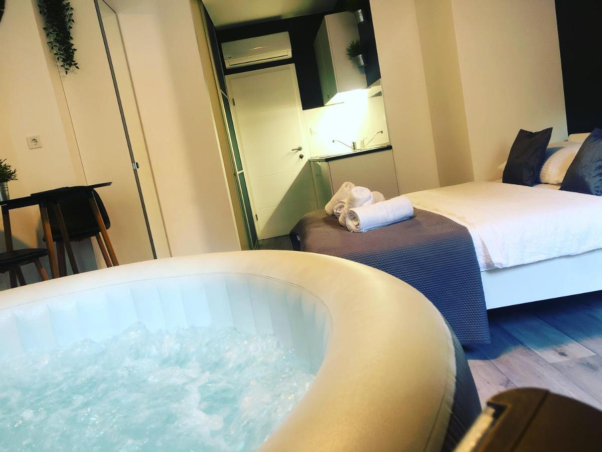 Apartment Zagreb Jacuzzi ภายนอก รูปภาพ