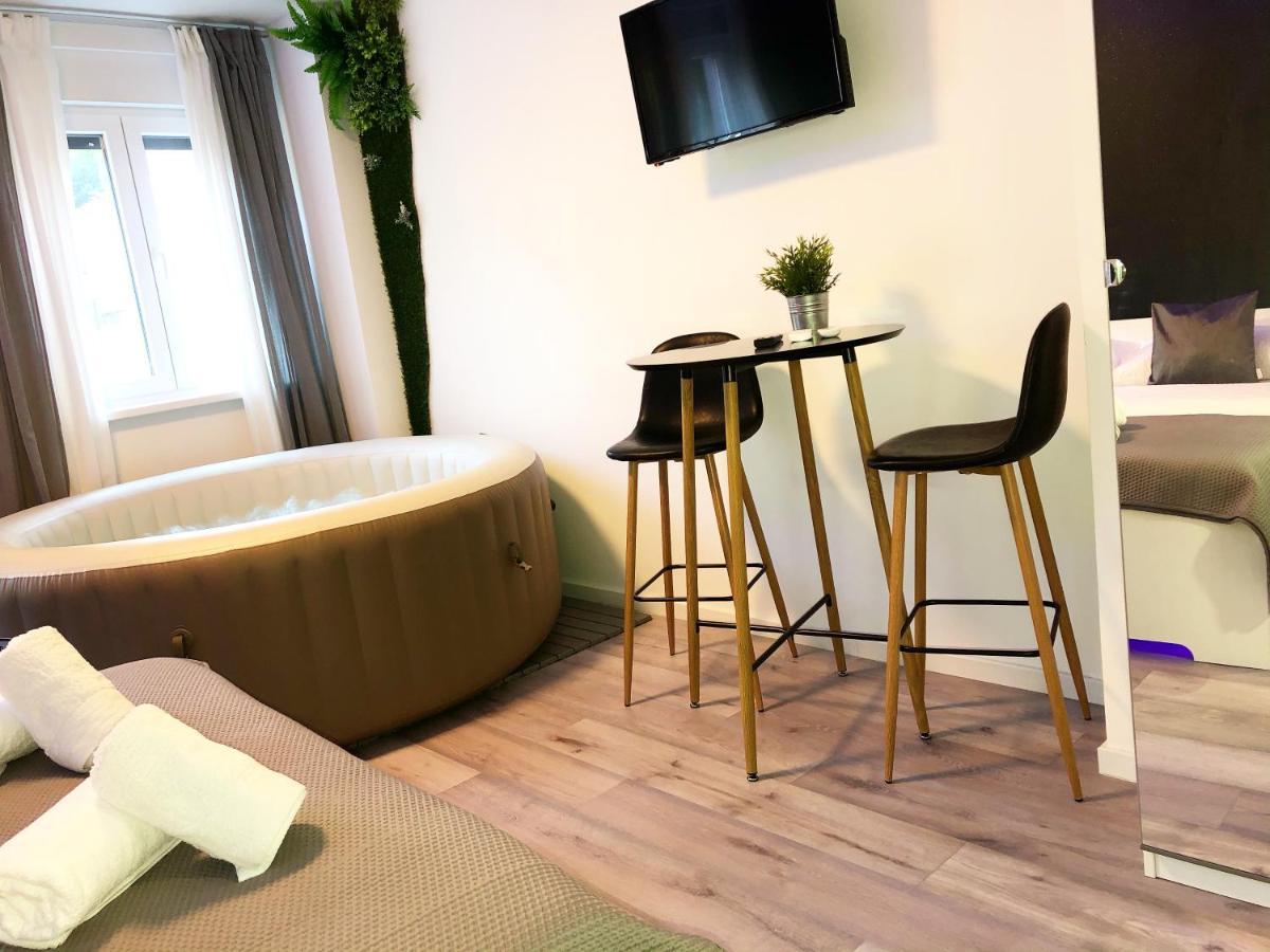 Apartment Zagreb Jacuzzi ภายนอก รูปภาพ