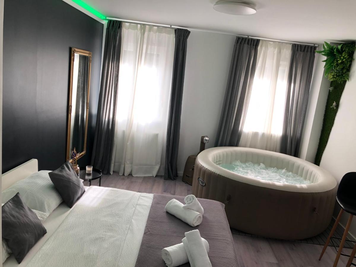 Apartment Zagreb Jacuzzi ภายนอก รูปภาพ