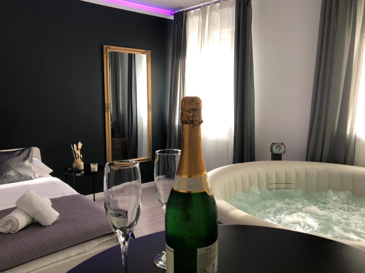 Apartment Zagreb Jacuzzi ภายนอก รูปภาพ