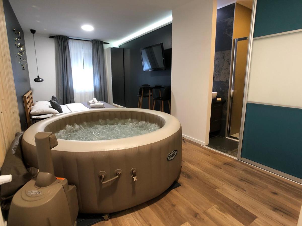 Apartment Zagreb Jacuzzi ภายนอก รูปภาพ